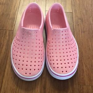 Light Pink Glittery Native Shoes!